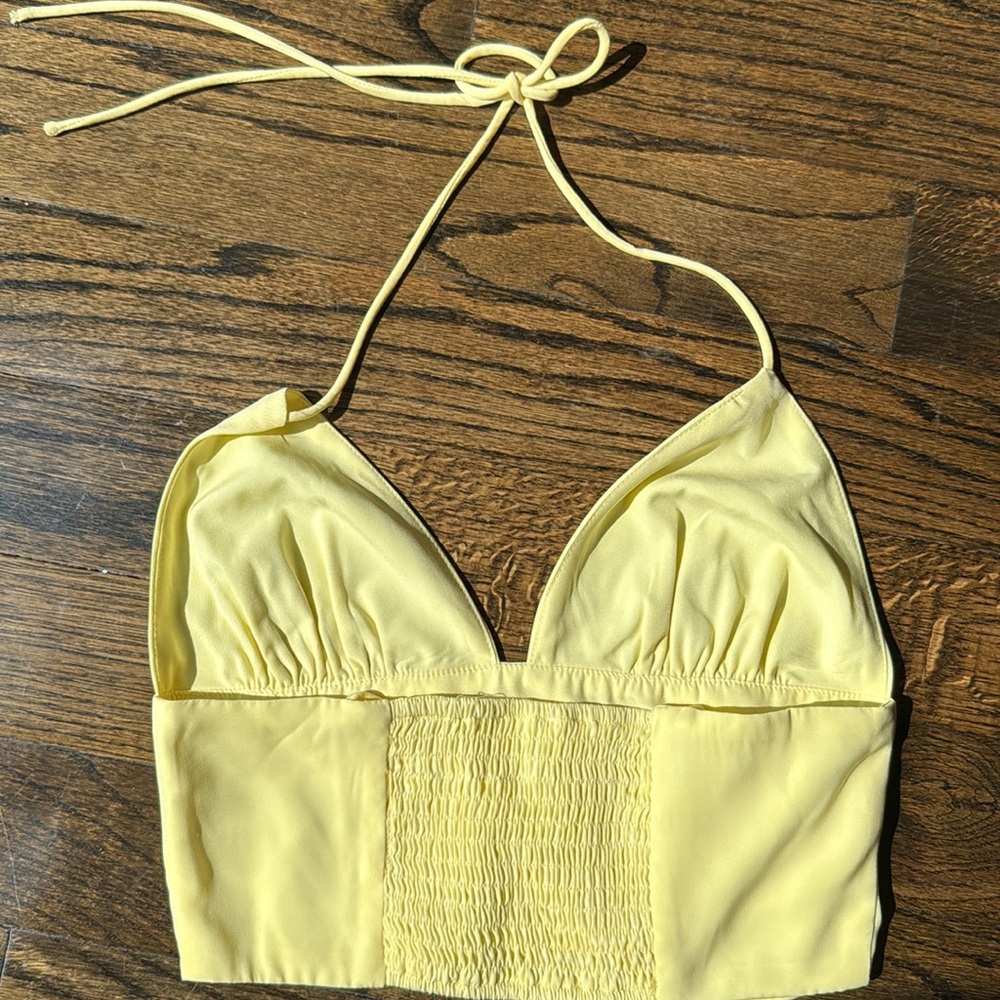 Superdown - Yellow Halter Top - Picture 3 of 7